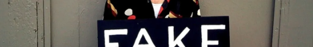 Rote Karte für Fake-Profile!